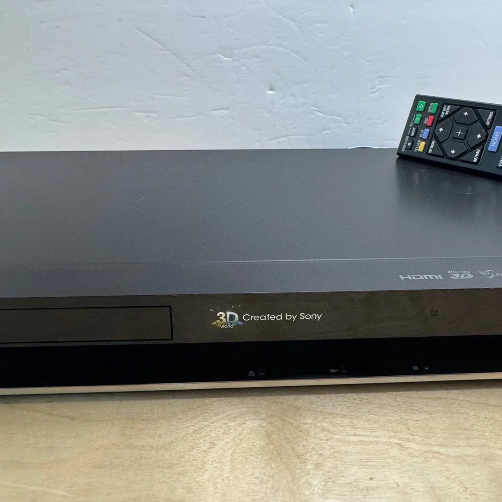 Sony BDP-S570 Blu-ray Disc Player 3D Built-in Wi-Fi WLAN Black with Remote